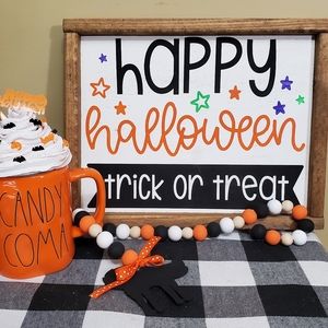 Happy Halloween Trick or Treat Sign